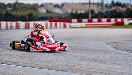 pilota madrileno Mauro Mesonero-Romanos - Arcese